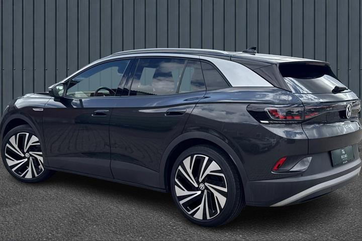 Grå VW ID.4 fra 2023