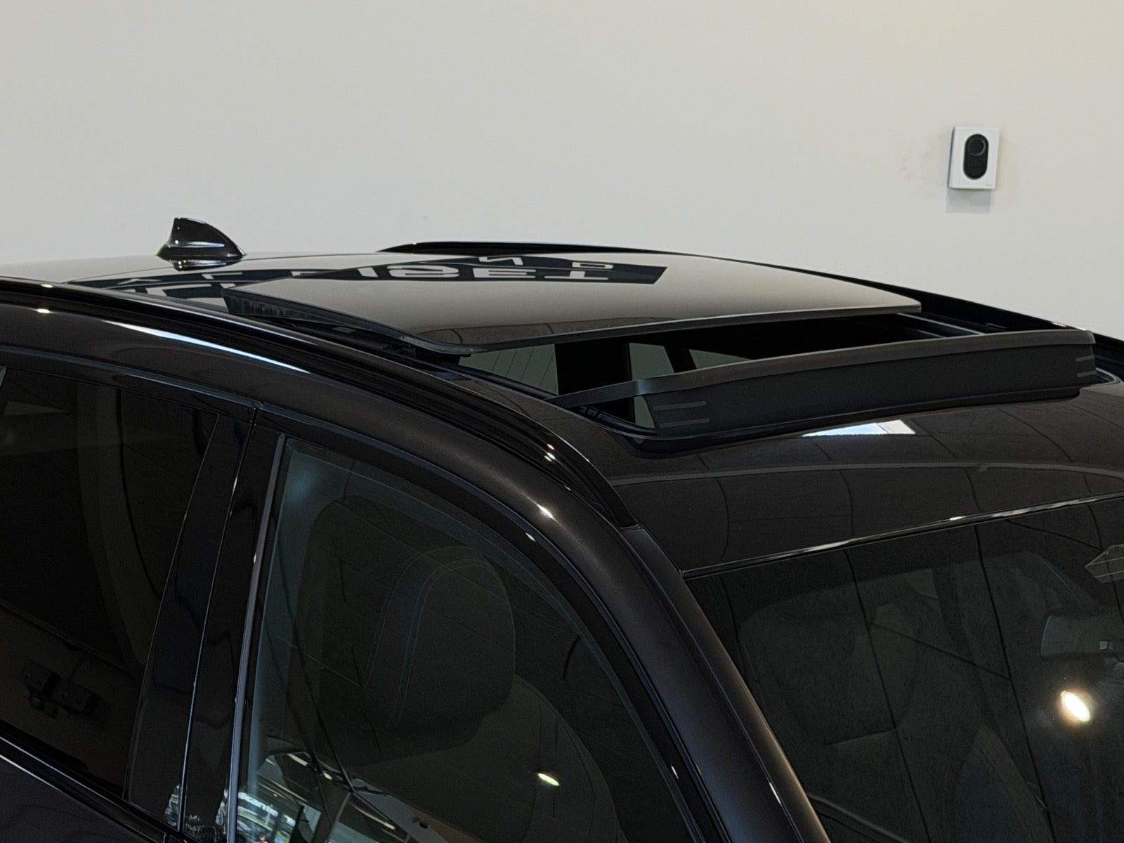 Grå BMW iX3 fra 2024
