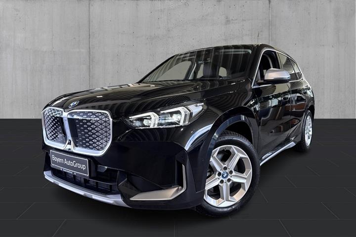 Sort BMW iX1 fra 2024