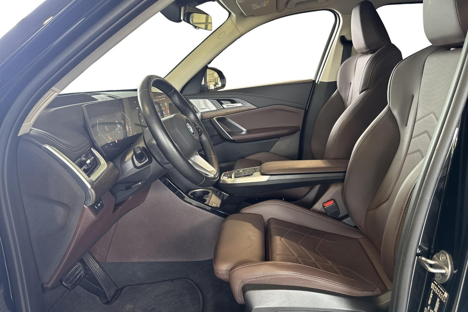 Sort BMW iX1 fra 2024