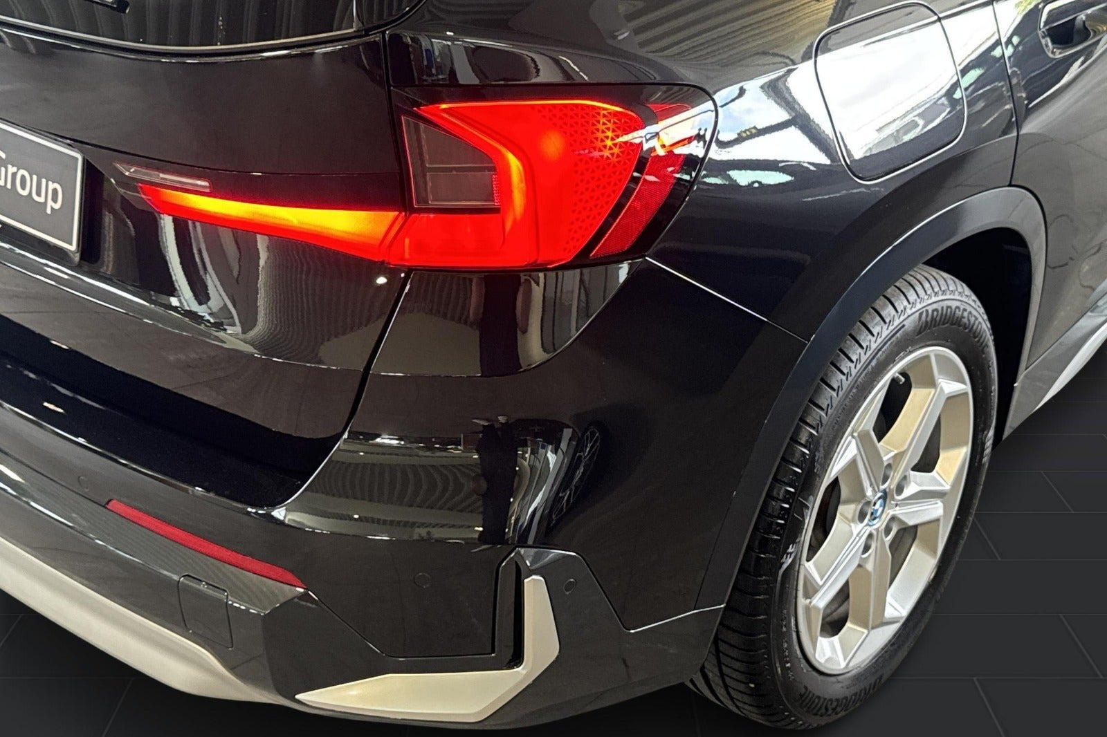 Sort BMW iX1 fra 2024
