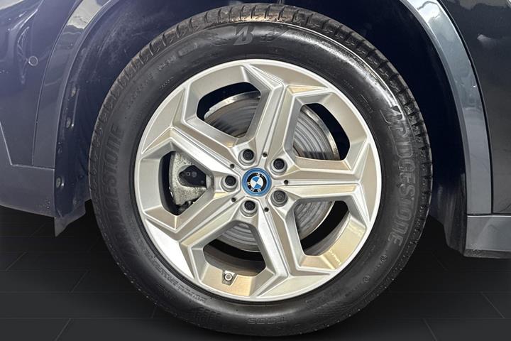 Sort BMW iX1 fra 2024