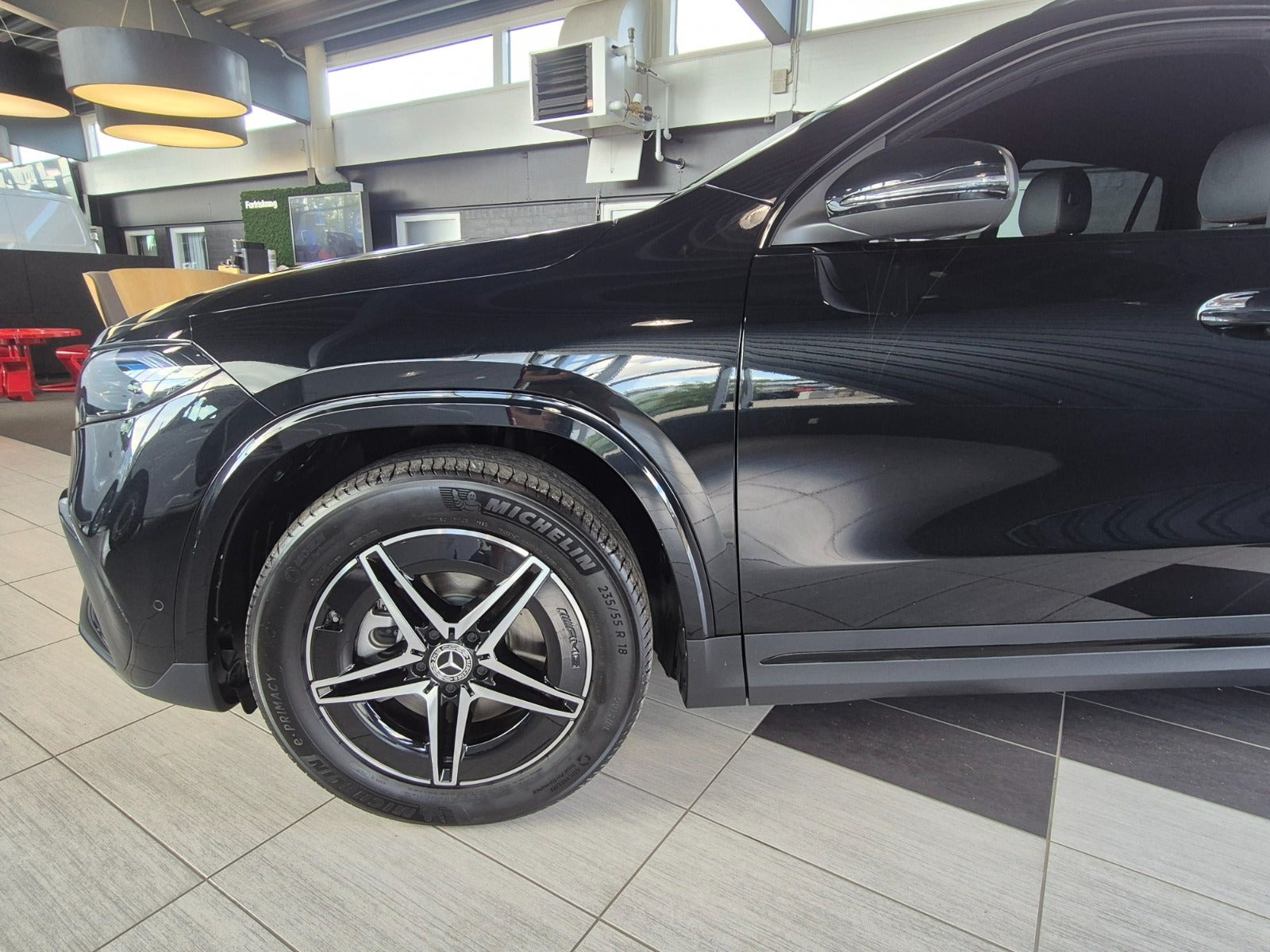 Sort Mercedes EQA250+ fra 2025