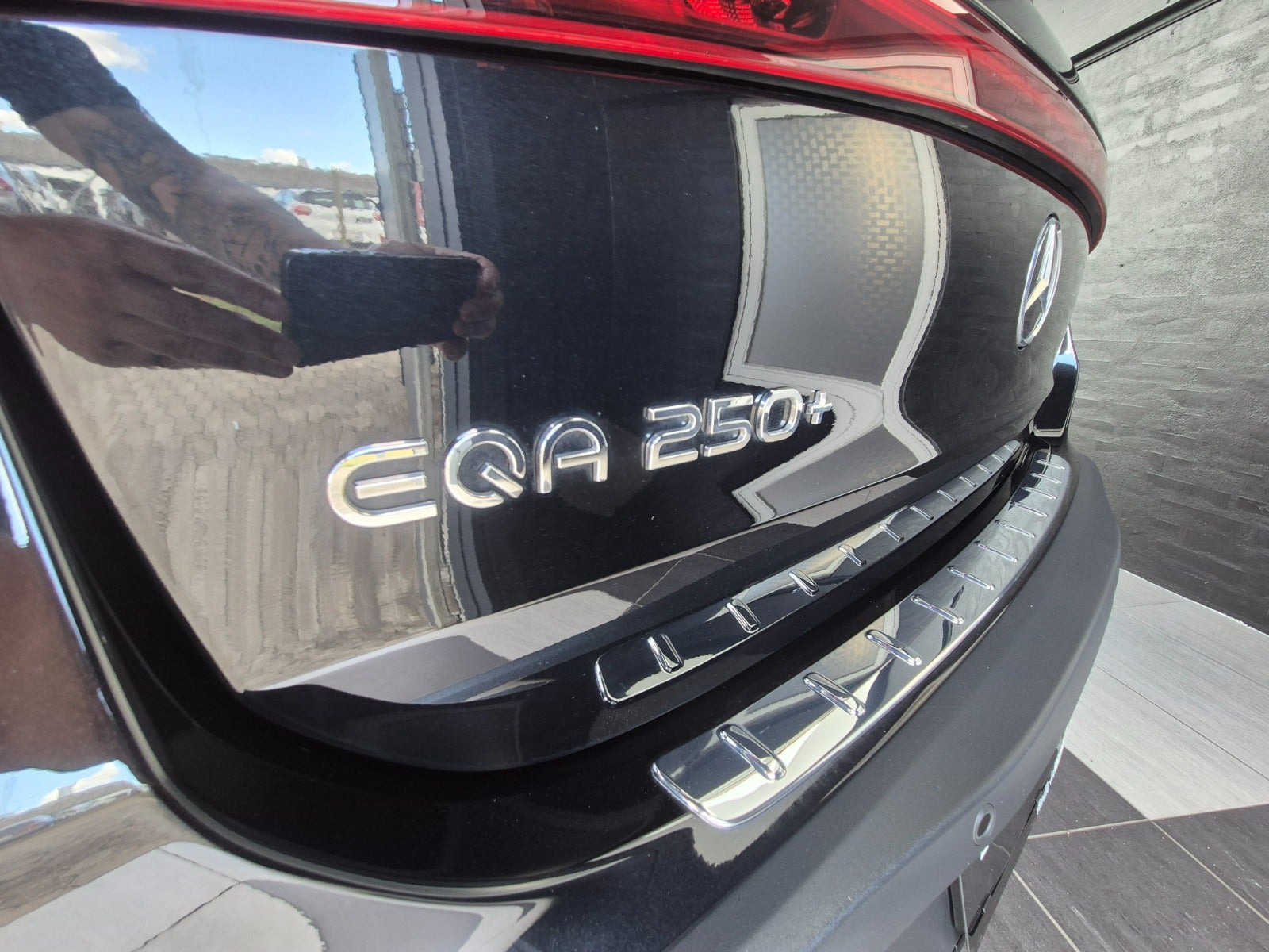 Sort Mercedes EQA250+ fra 2025