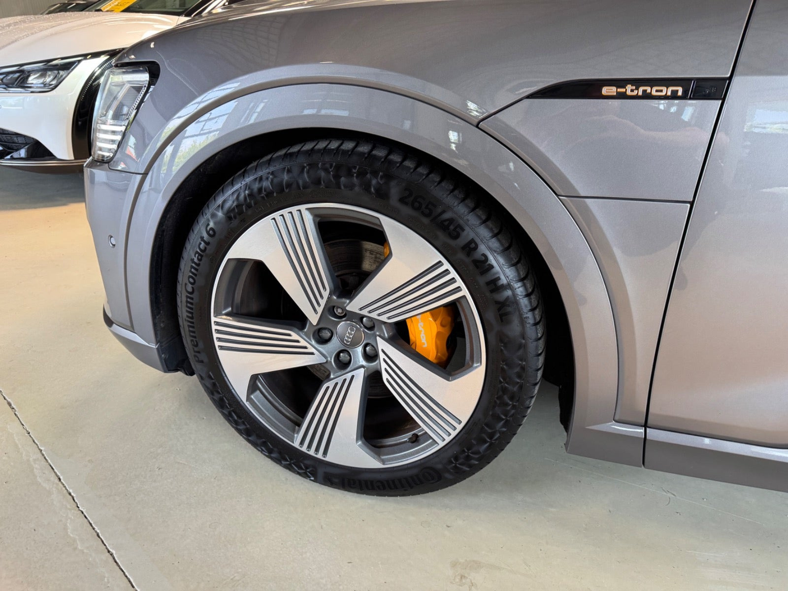 undefined Audi e-tron fra 2020