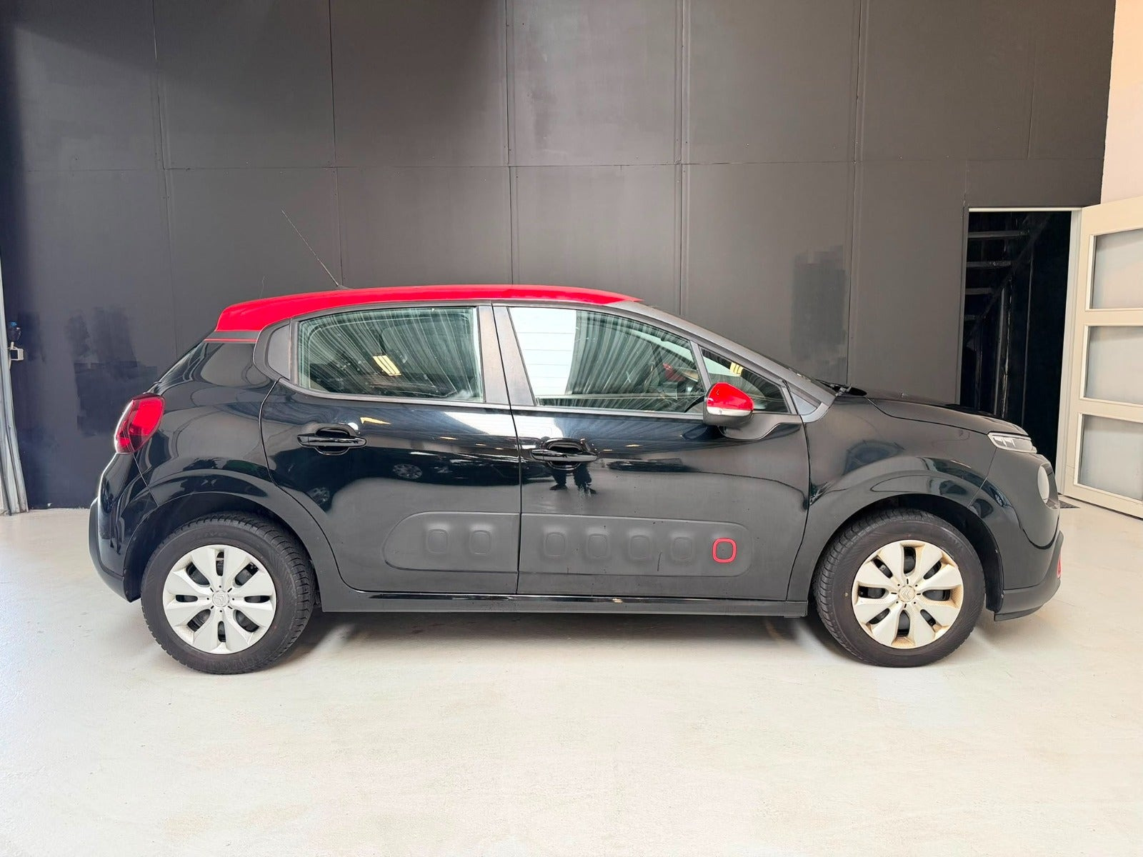 Grå Citroën C3 fra 2017