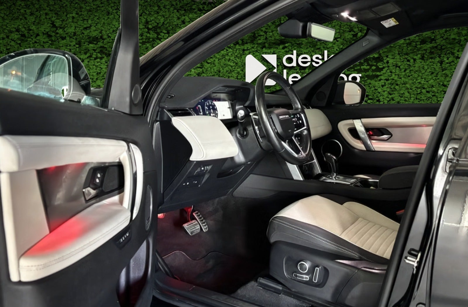 Sort Land Rover Discovery Sport fra 2022