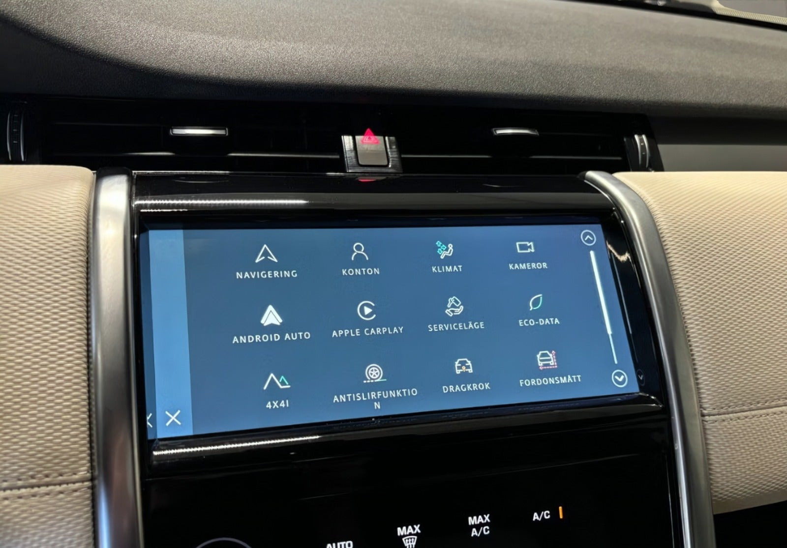 Sort Land Rover Discovery Sport fra 2022