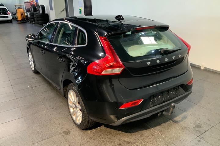 Sort Volvo V40 fra 2015