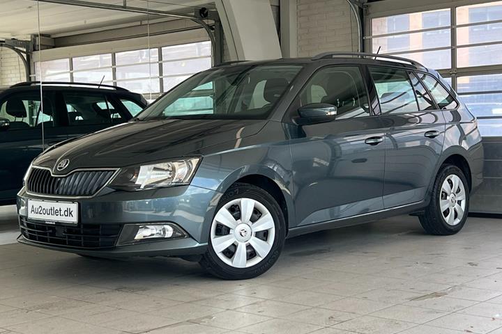Grå Skoda Fabia fra 2018