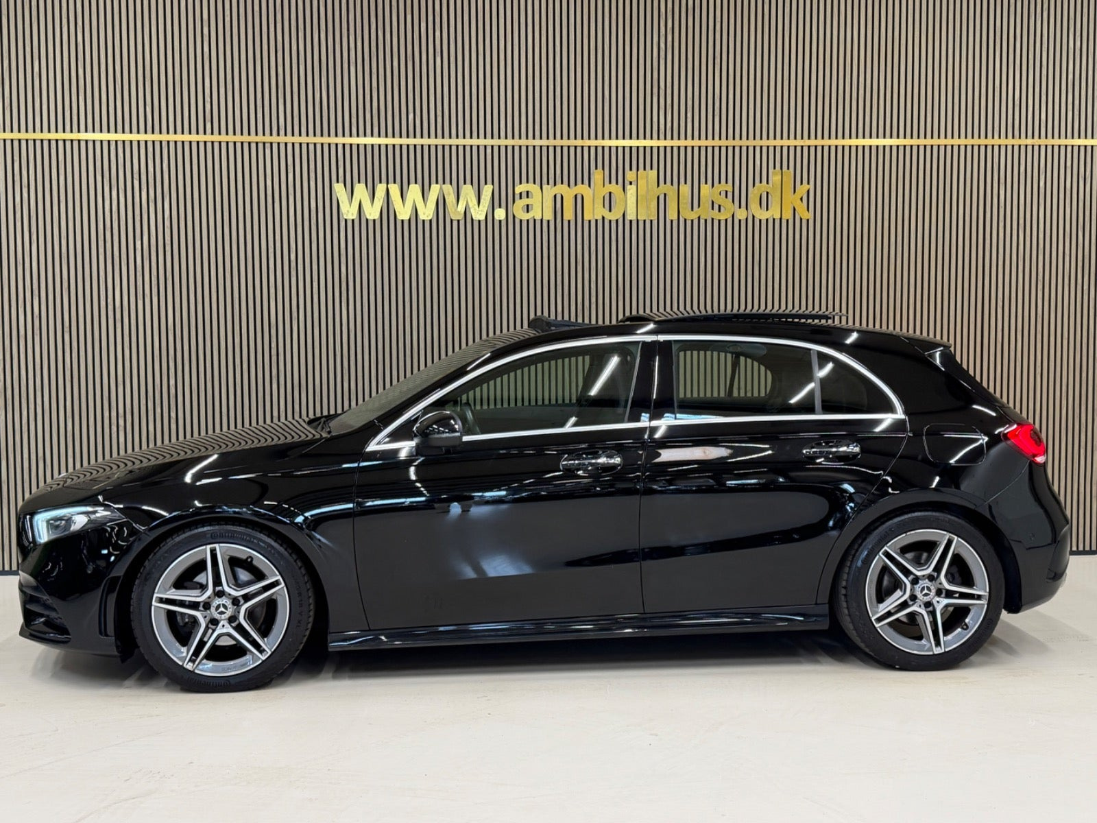 Sort Mercedes A200 fra 2018