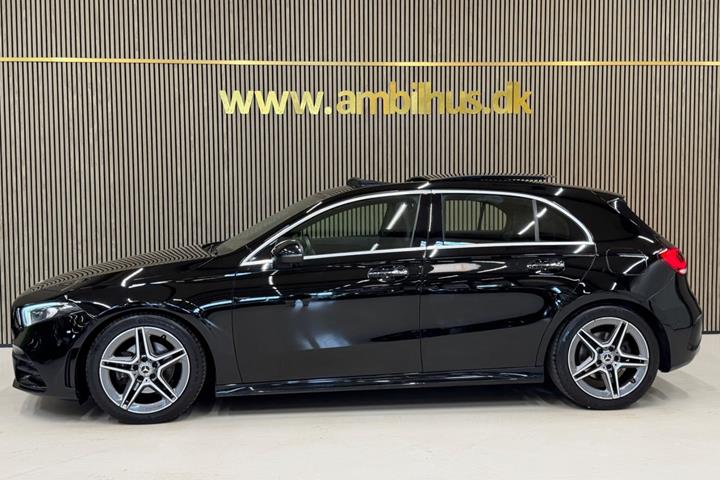 Sort Mercedes A200 fra 2018