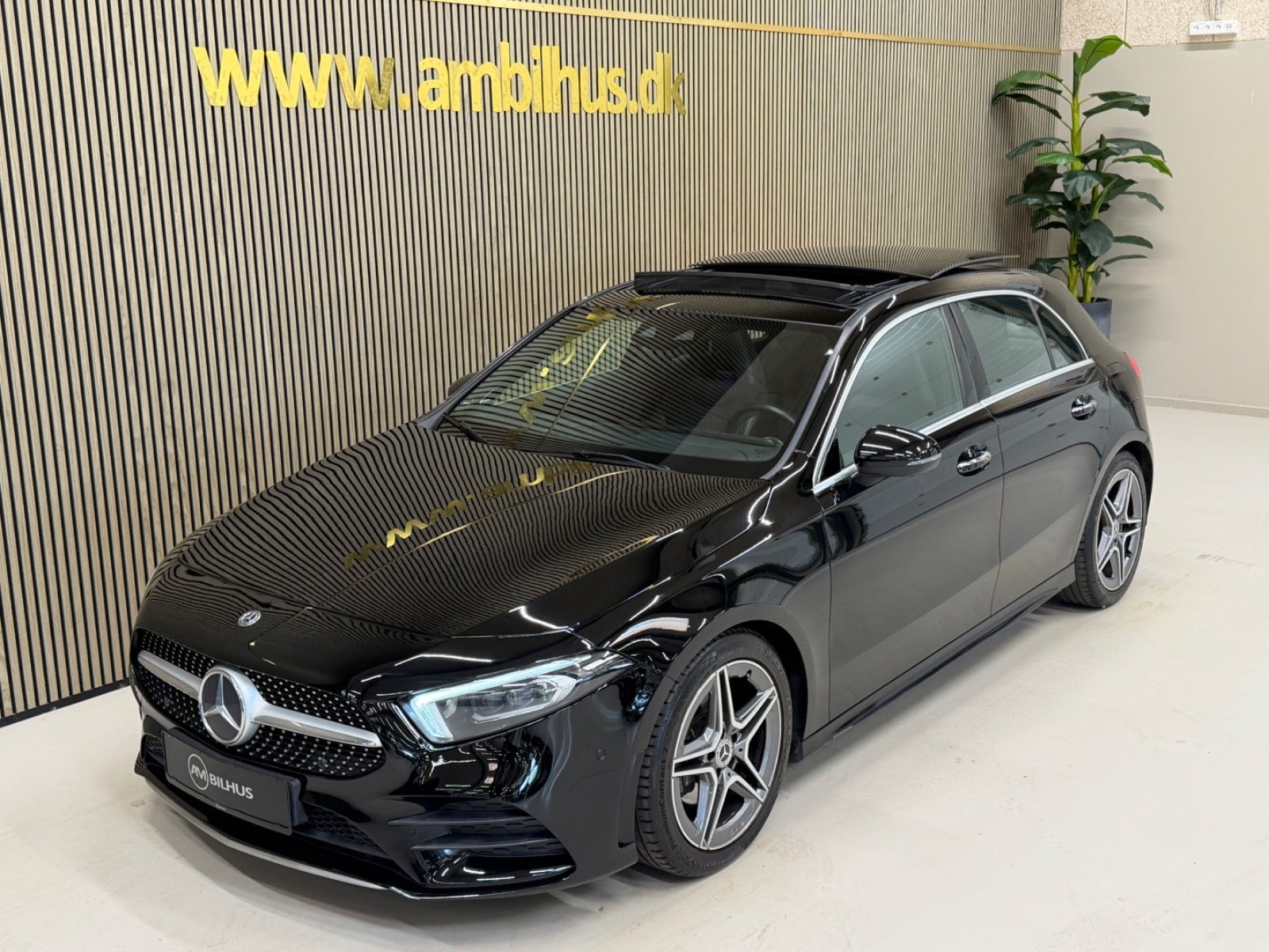 Sort Mercedes A200 fra 2018