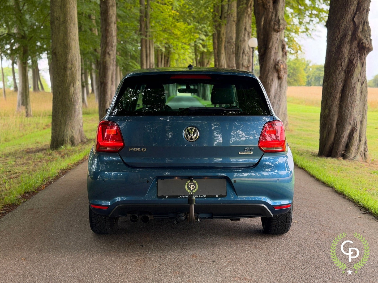 Blå VW Polo fra 2016
