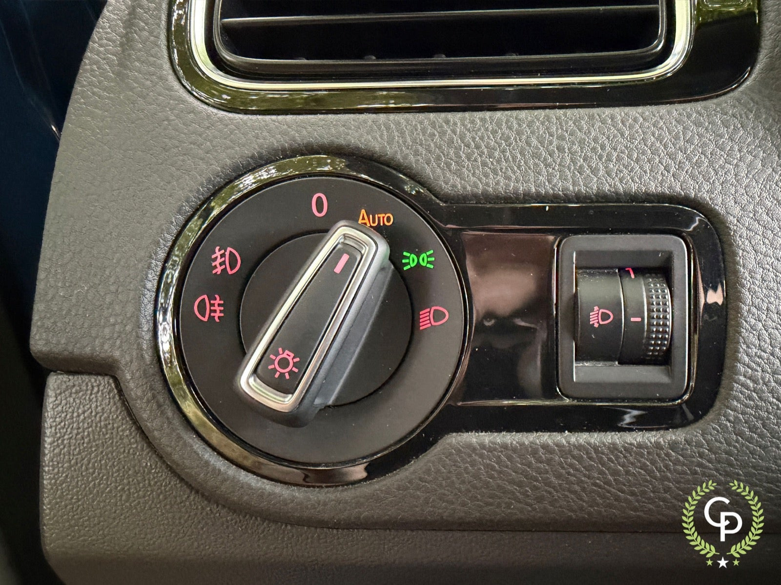 Blå VW Polo fra 2016