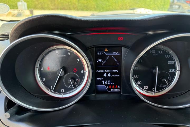 Grå Suzuki Swift fra 2020