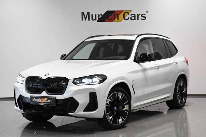 Hvid BMW iX3 fra 2024