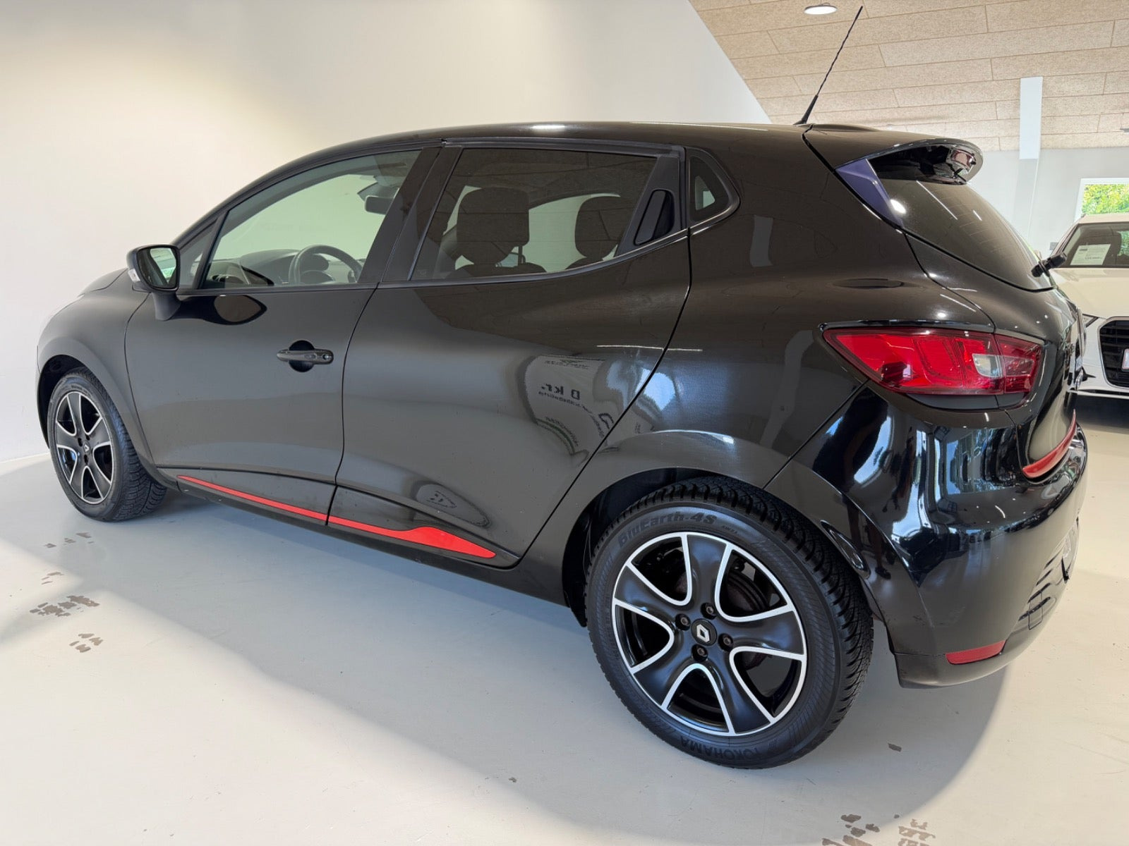 Sort Renault Clio IV fra 2015