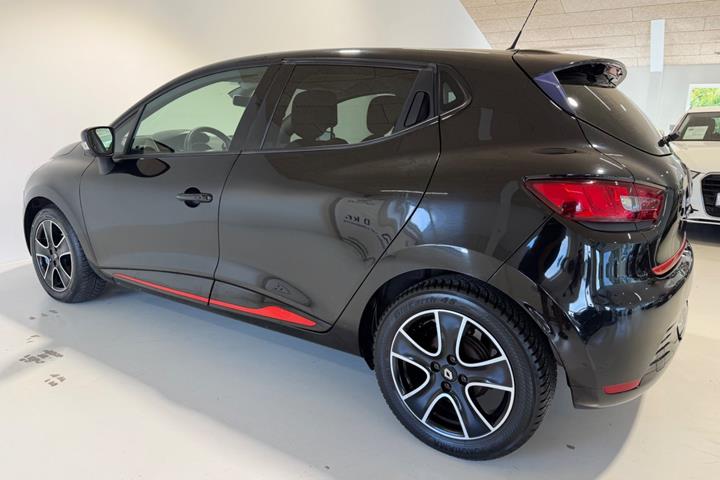 Sort Renault Clio IV fra 2015