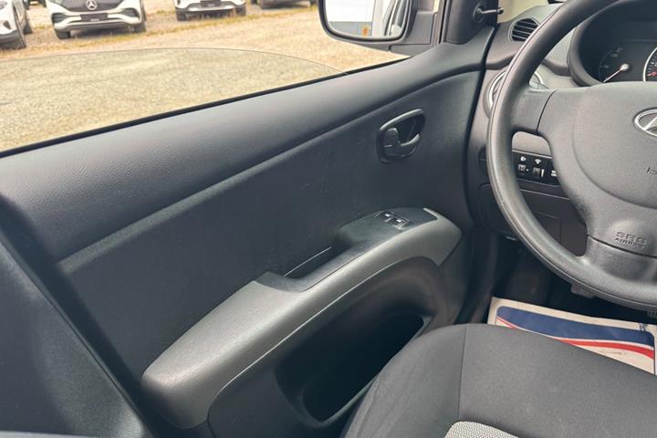 Hvid Hyundai i10 fra 2010