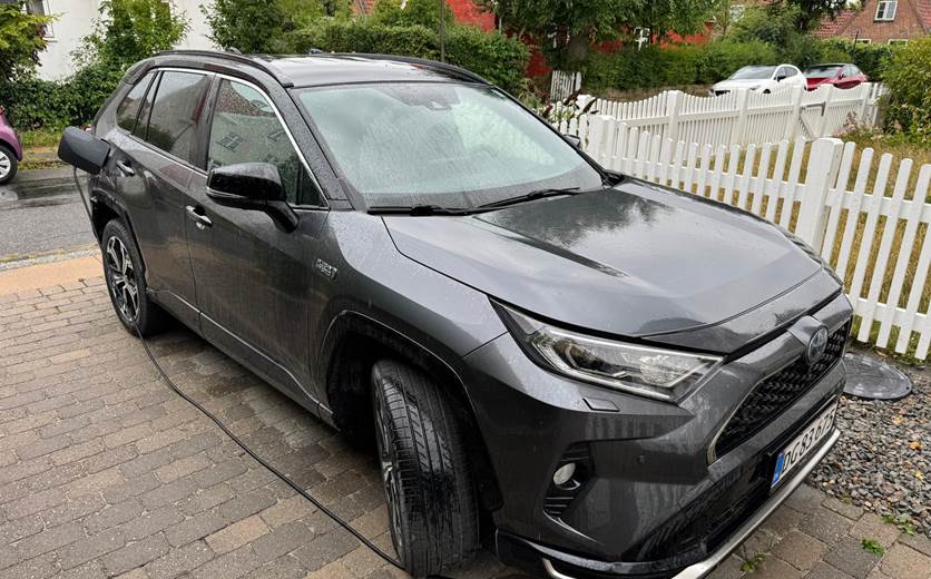 Toyota RAV4 2,5 Plug-in Hybrid H3 Executive AWD-i