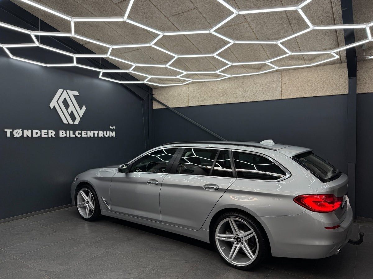 Sølv BMW 520d fra 2018
