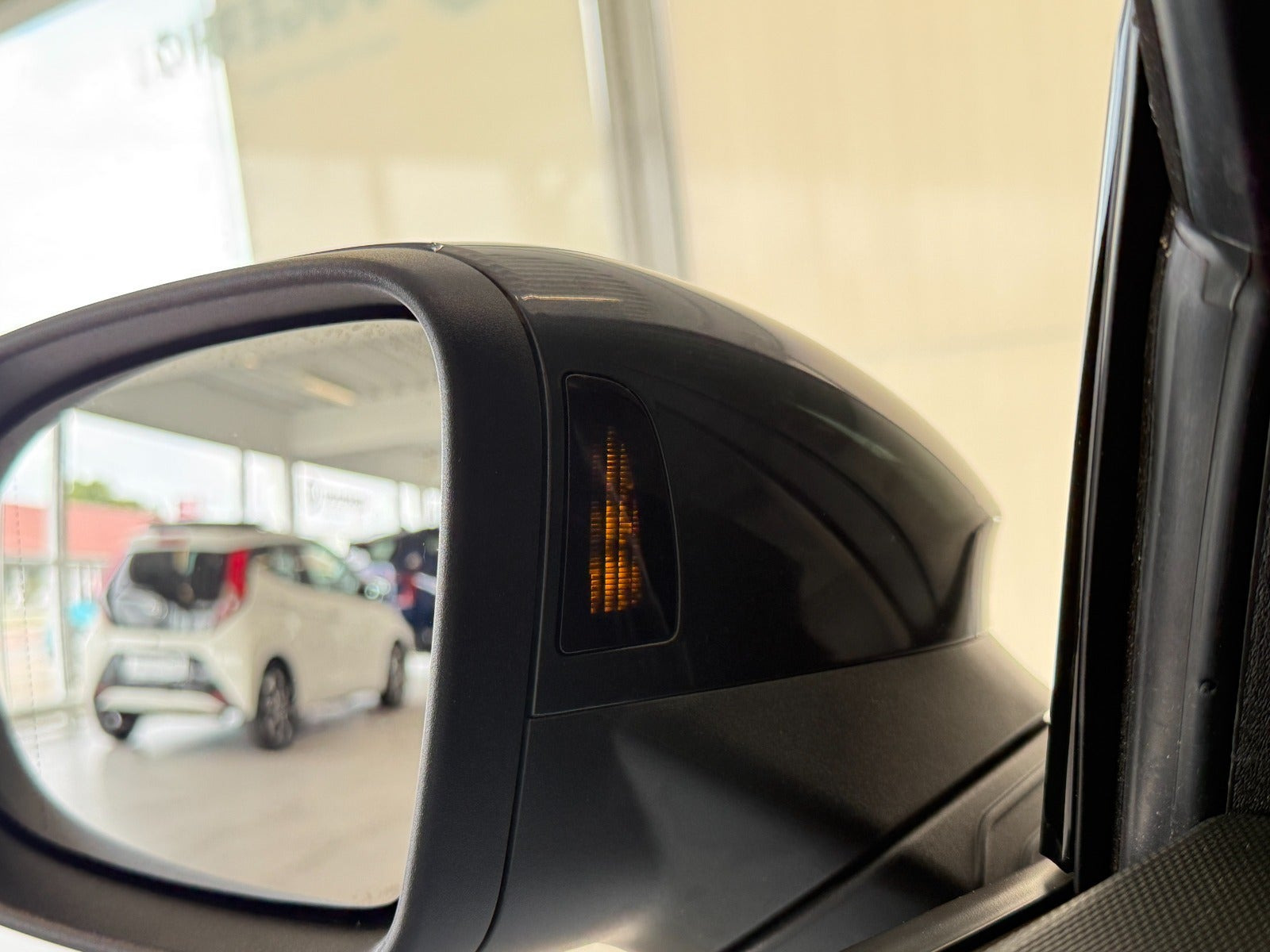 Grå Cupra Born fra 2024