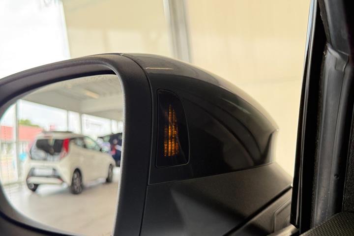 Grå Cupra Born fra 2024