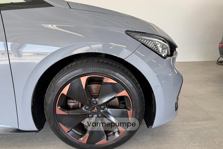 Grå Cupra Born fra 2024