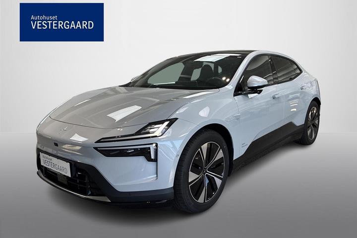 Hvid Polestar 4 fra 2026 set udefra