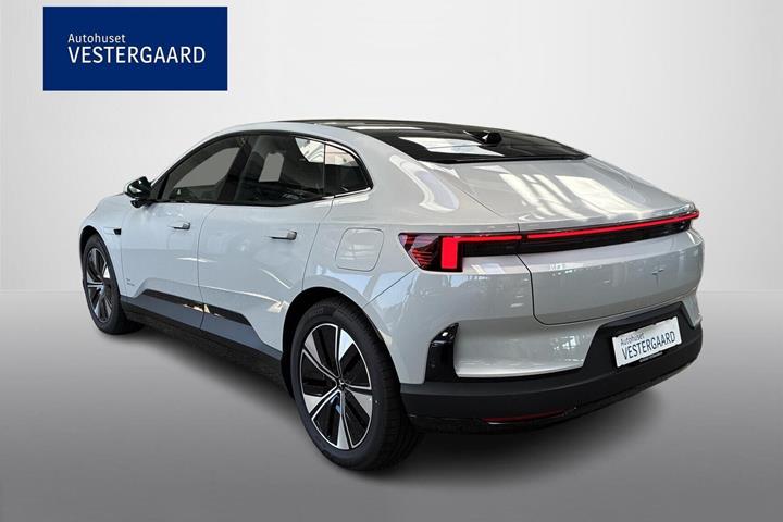 Hvid Polestar 4 fra 2026