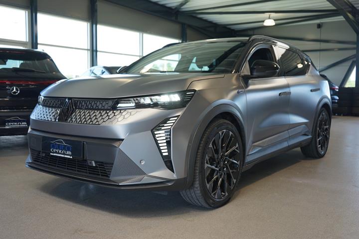 Grå Renault Scenic E-Tech fra 2024