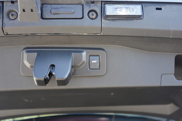 Grå Renault Scenic E-Tech fra 2024