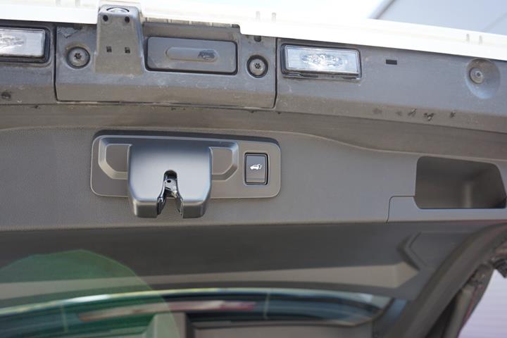 Hvid Renault Scenic E-Tech fra 2024