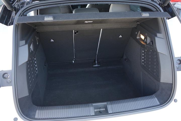 Hvid Renault Scenic E-Tech fra 2024