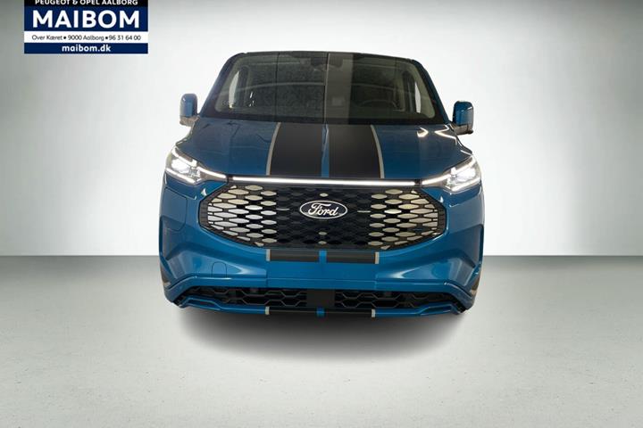 Blå Ford E-Transit Custom 320 L1 fra 2026