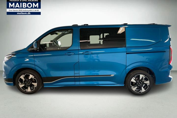 Blå Ford E-Transit Custom 320 L1 fra 2026