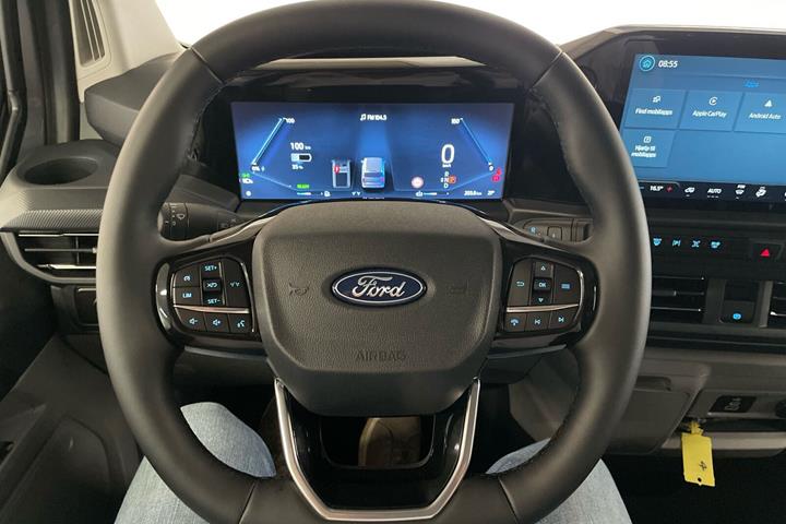 Grå Ford E-Transit Custom 320 L1 fra 2026
