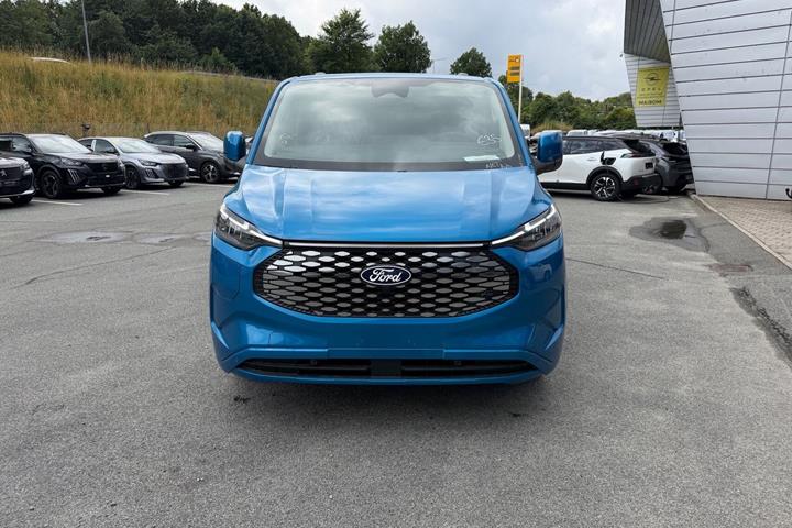 Blå Ford E-Transit Custom 320 L1 fra 2026