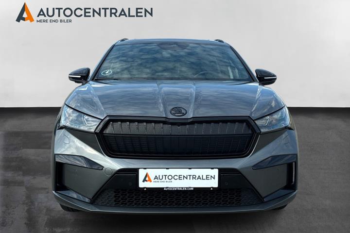 Grå Skoda Enyaq fra 2025