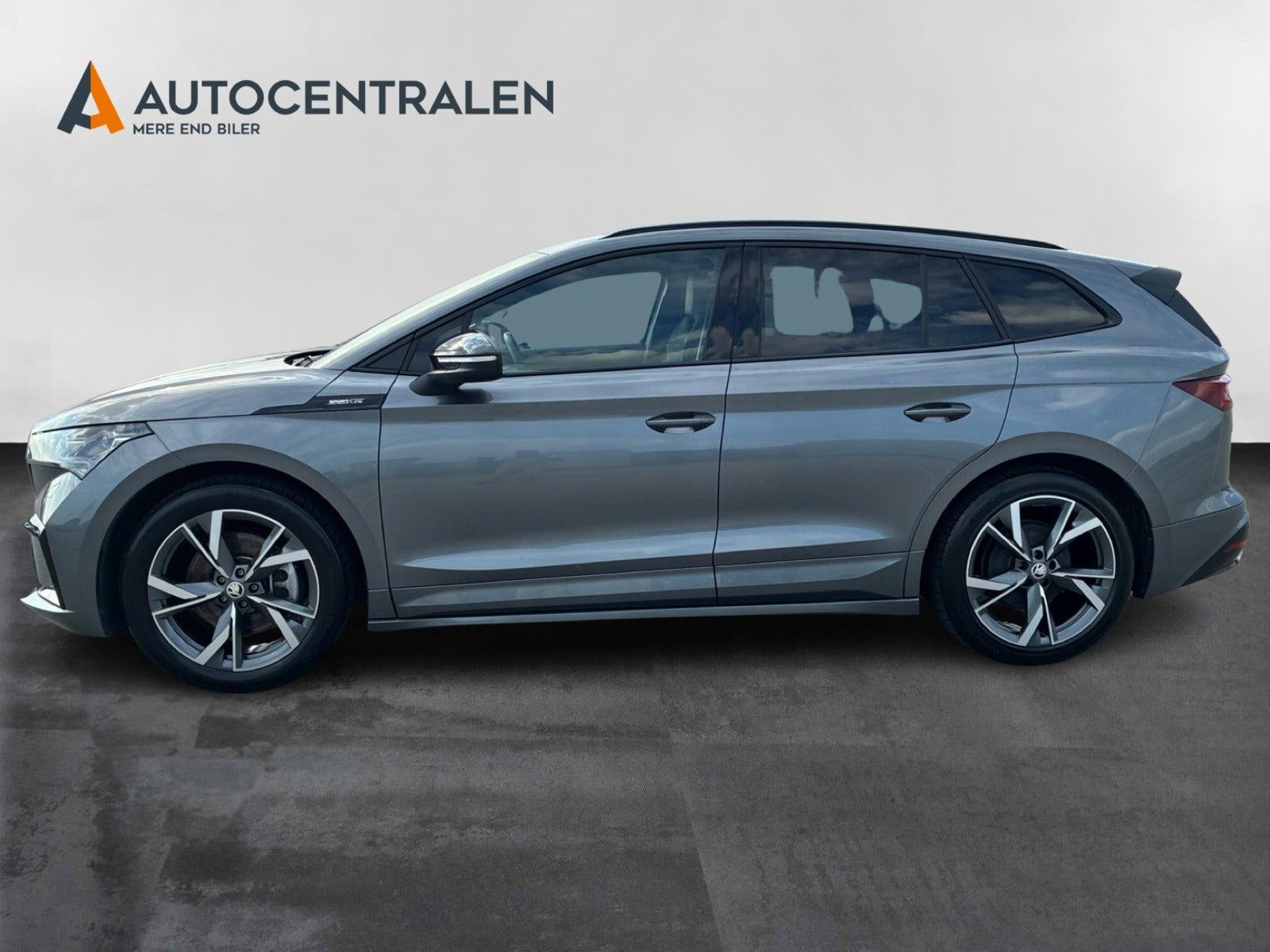 Grå Skoda Enyaq fra 2025
