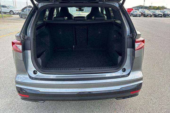 Grå Skoda Enyaq fra 2025