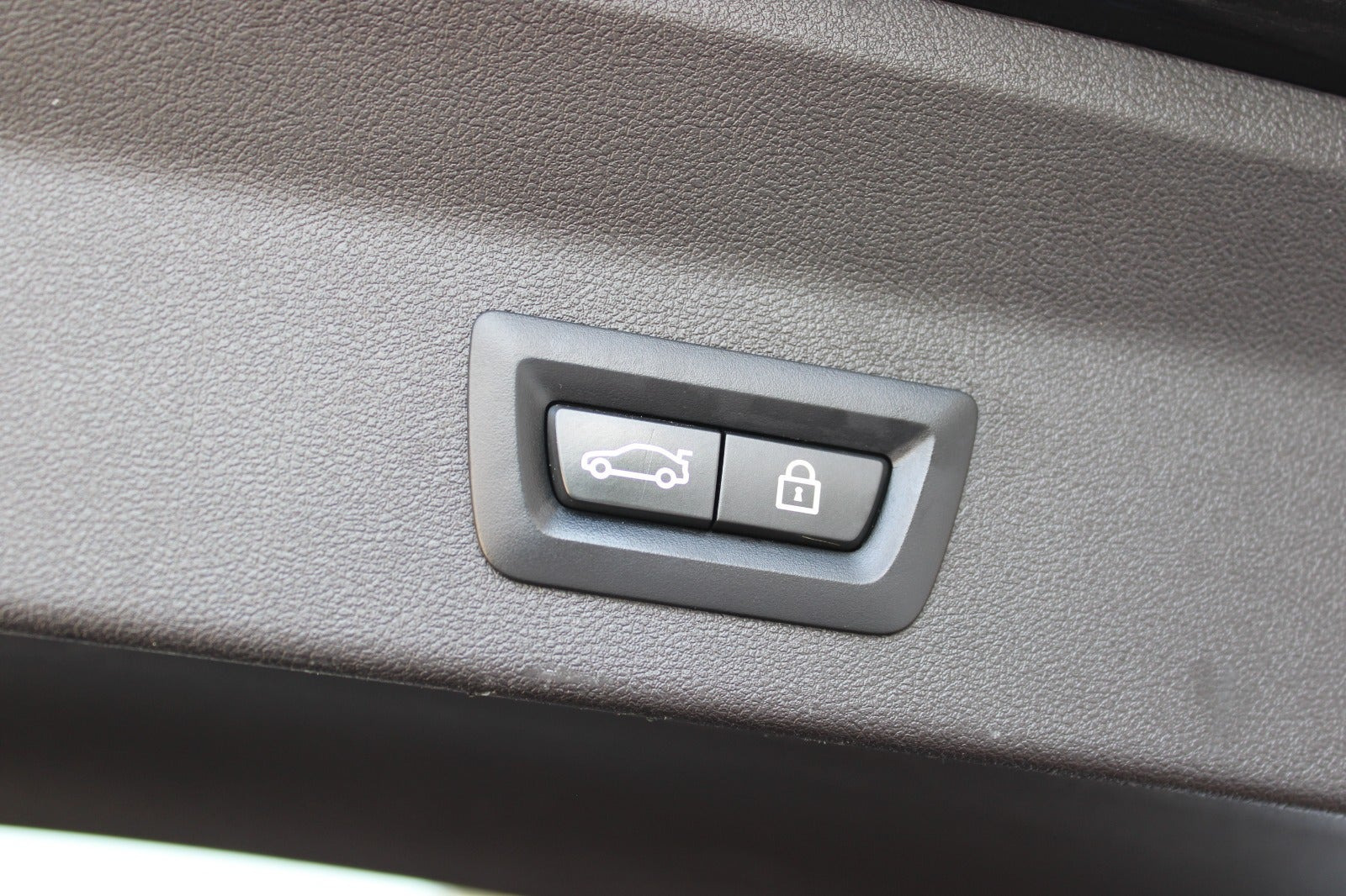 Sort BMW X3 fra 2020