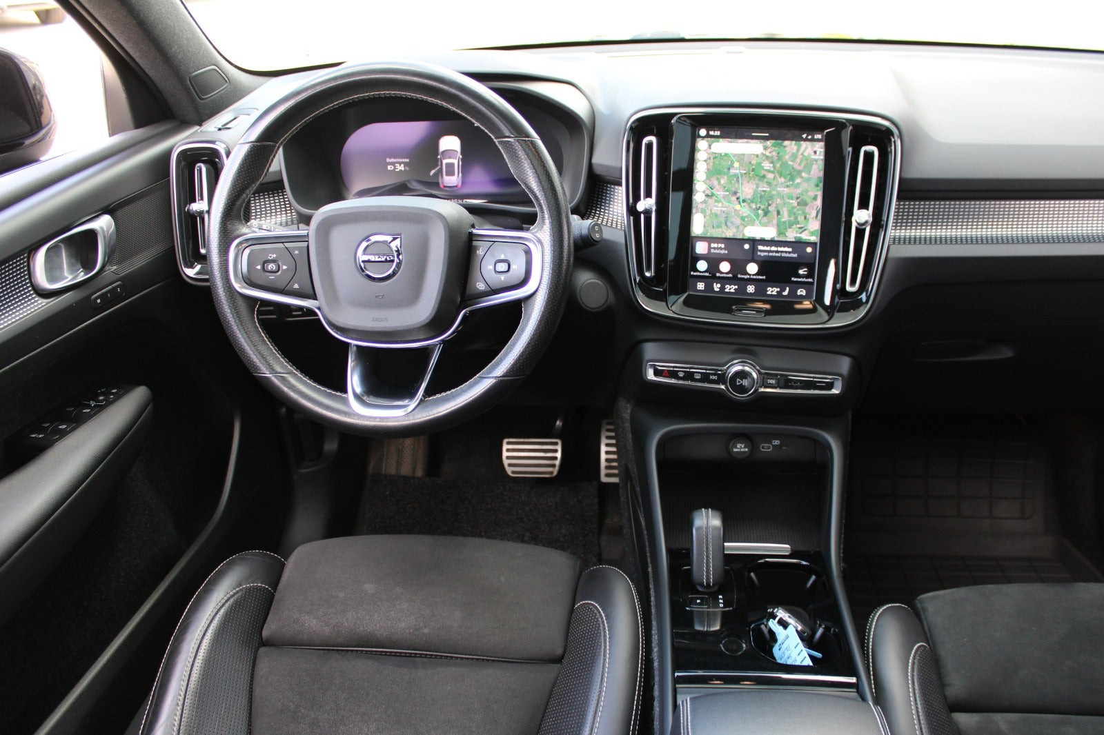 Sort Volvo XC40 fra 2021