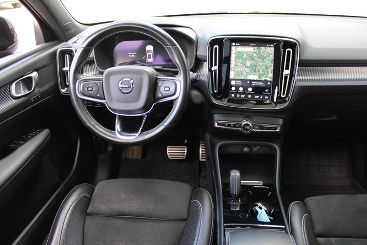 Sort Volvo XC40 fra 2021