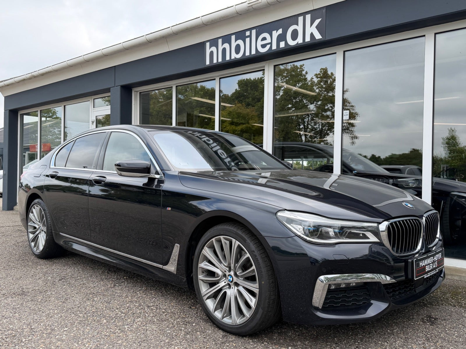 Sort BMW 730d fra 2018
