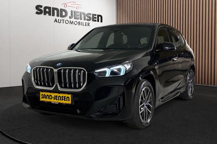 Sort BMW iX1 fra 2023