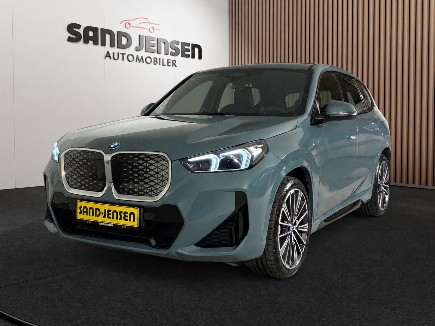BMW iX1 xDrive30 M-Sport Premium Van