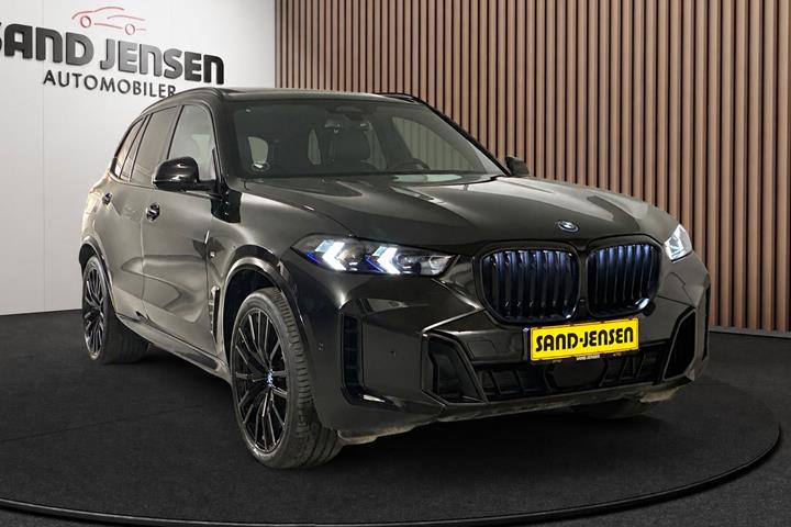 Sort BMW X5 fra 2024