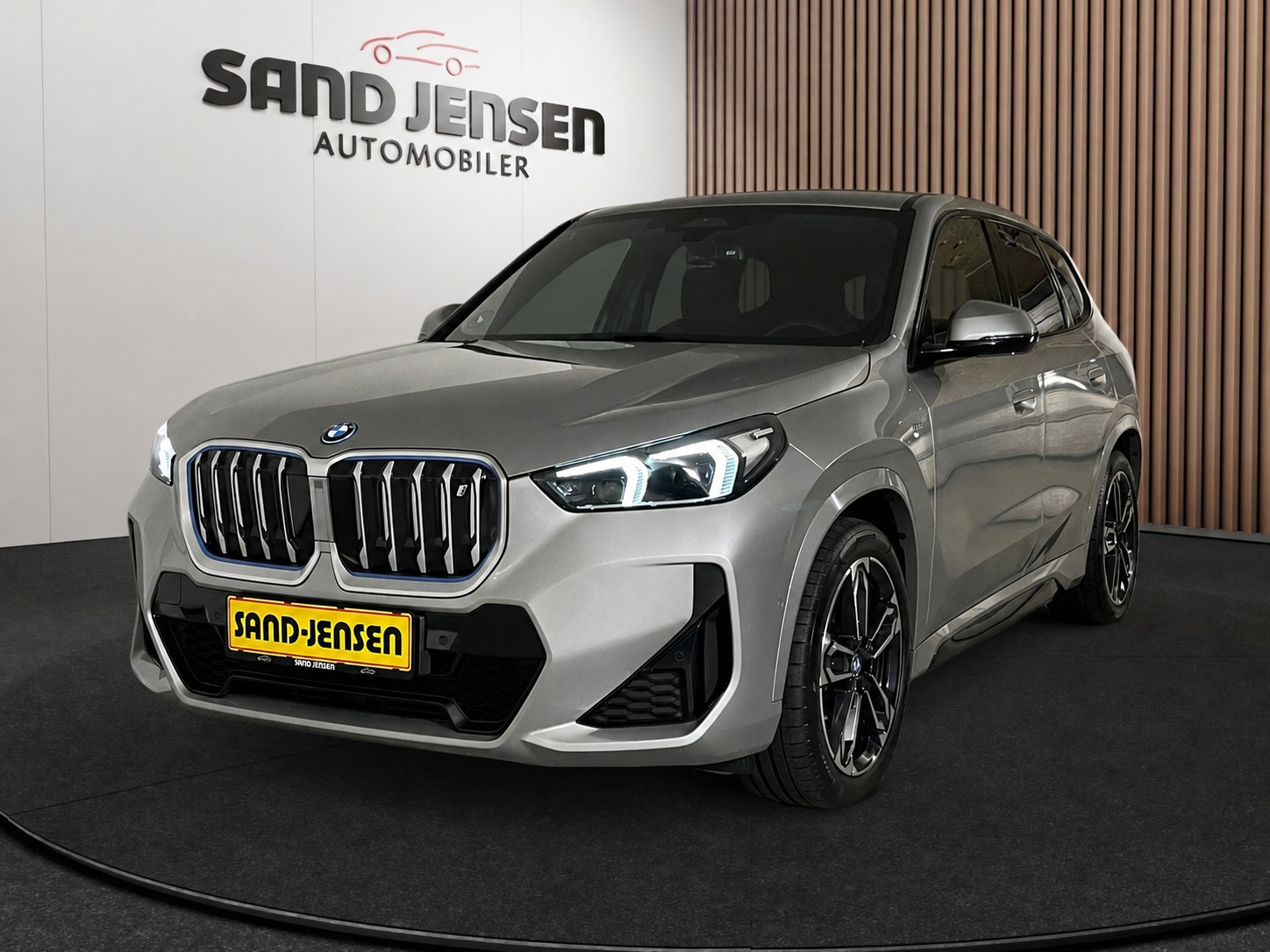 BMW iX1 xDrive30 M-Sport Premium Van